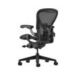 Кресло Herman miller Aeron Размер C, цвет черный Black Onyx